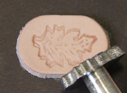 Punziereisen / Prägewerkzeug / Lederstempel L929 ( Bä-09 )